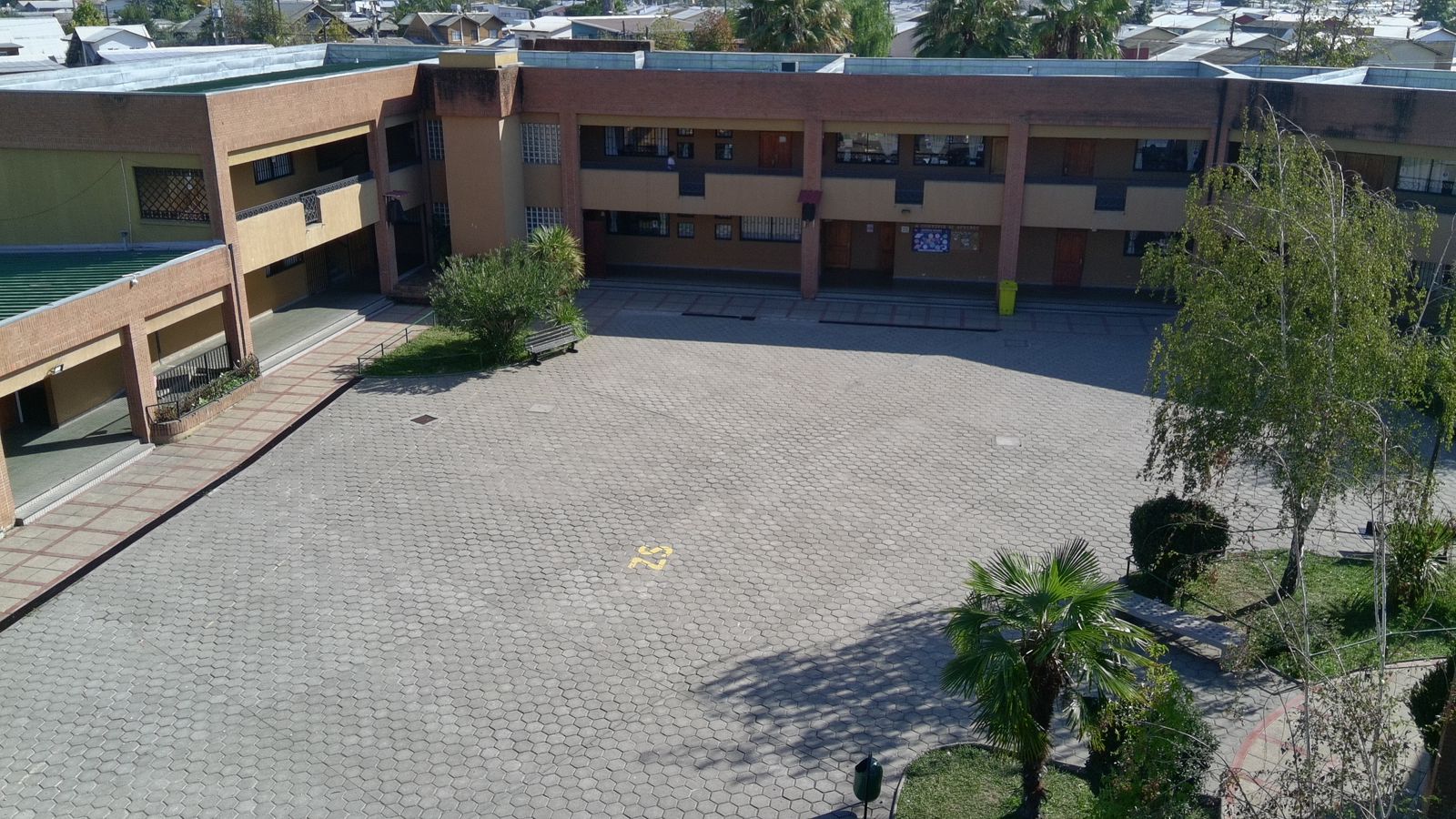 Visita Nuestra escuela Y encontraras esperanza